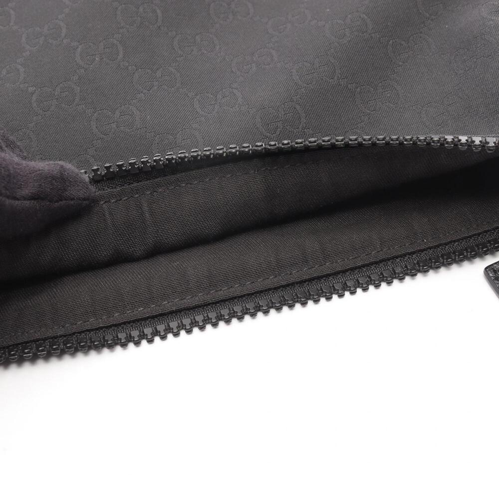 GUCCI Authentic Black Leather Shoulder Bag - Picture 5 of 7